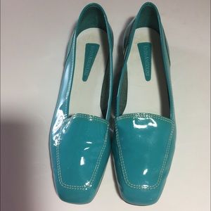 Enzo Angiolini Patent Lthr. Turq. Flats 8 1/2 M